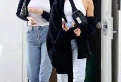 海莉闺蜜爆料视频,背后惊人真相曝光