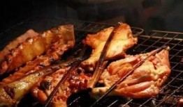 街边烧烤摊爆料视频播放,现场实况视频曝光，美味与卫生的较量