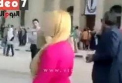 金发美女爆料网站视频在线观看