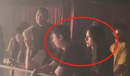 网红巧乐兹夫妇吃瓜